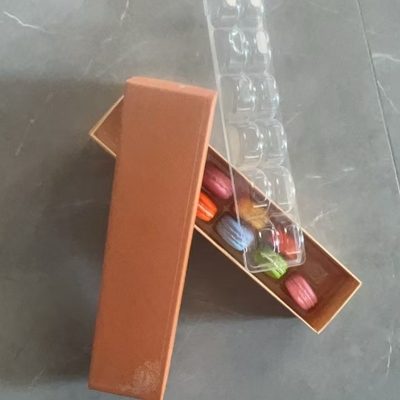 Pudełko do opakowań na plasterki Macaron Pączka Mousse Desert Pieczenie Biały karton Papier czekoladowy Macaron Pudełko