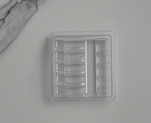 1 ml ampułki w pojemniku z blistrami Wyczyścić 5 butelek ampułki Ampułka z otworem ampułki i mała fiolka w plastikowym pojemniku