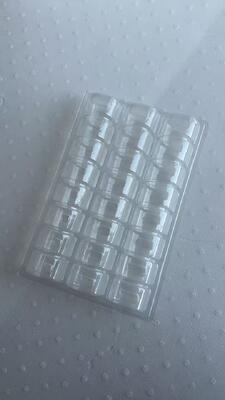 Tacka na makaroniki z 24 otworami, wykonana z PET spożywczego do ponownego użytku opakowań na makaroniki