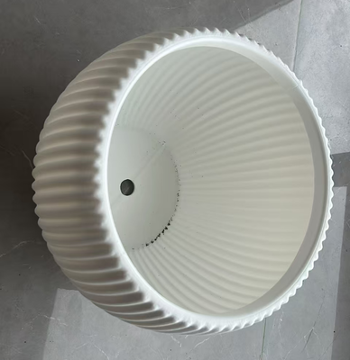 PE Coated Plastic Flower Pot with Multiple Sizes and Embossing Design for Indoor and Outdoor Use